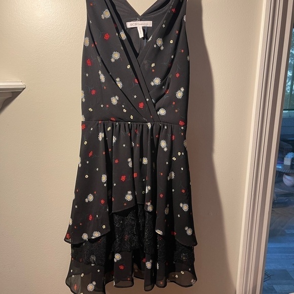 𝅺BCBGENERATION Black Floral Daisy Print Lace Dress - Picture 1 of 5
